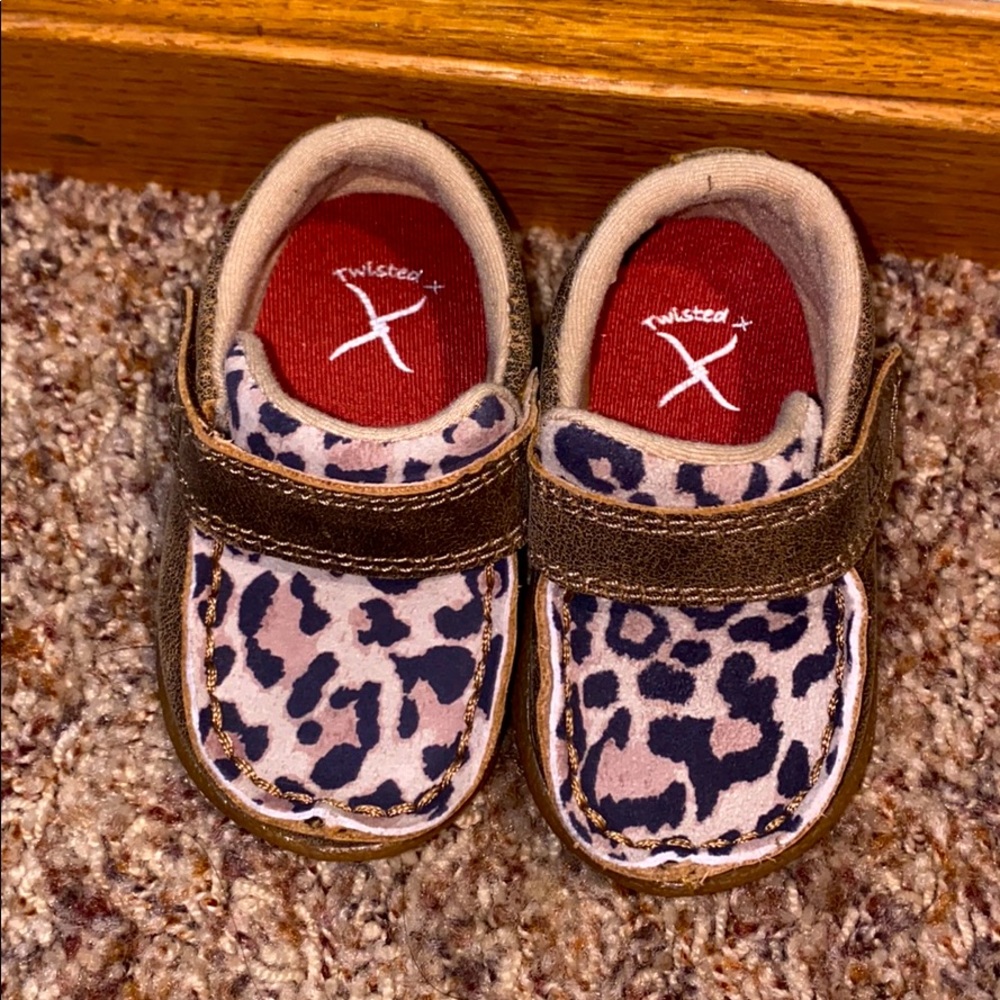 Twisted X infant shoes